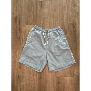 Nike Standard Issue Dri-FIT Men's Small Light Blue 8" Basketball Shorts DQ5712