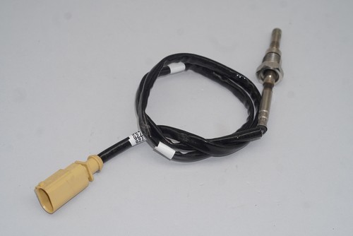 New Genuine 04L906088B Temperature sensor - Picture 3 of 5
