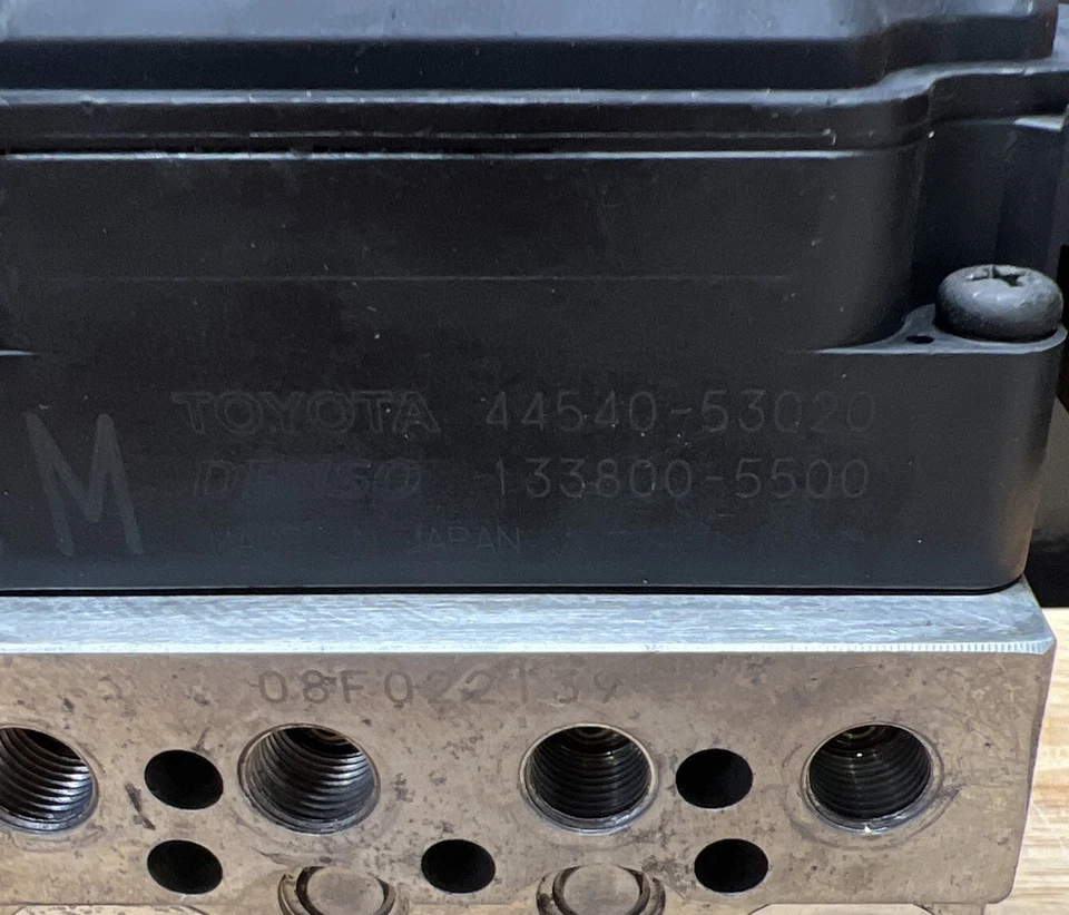 Восстановленный модуль тормозного насоса ABS 2002 - 2005 LEXUS IS300 IS200 | 44540-53020 - Изображение 2 из 4