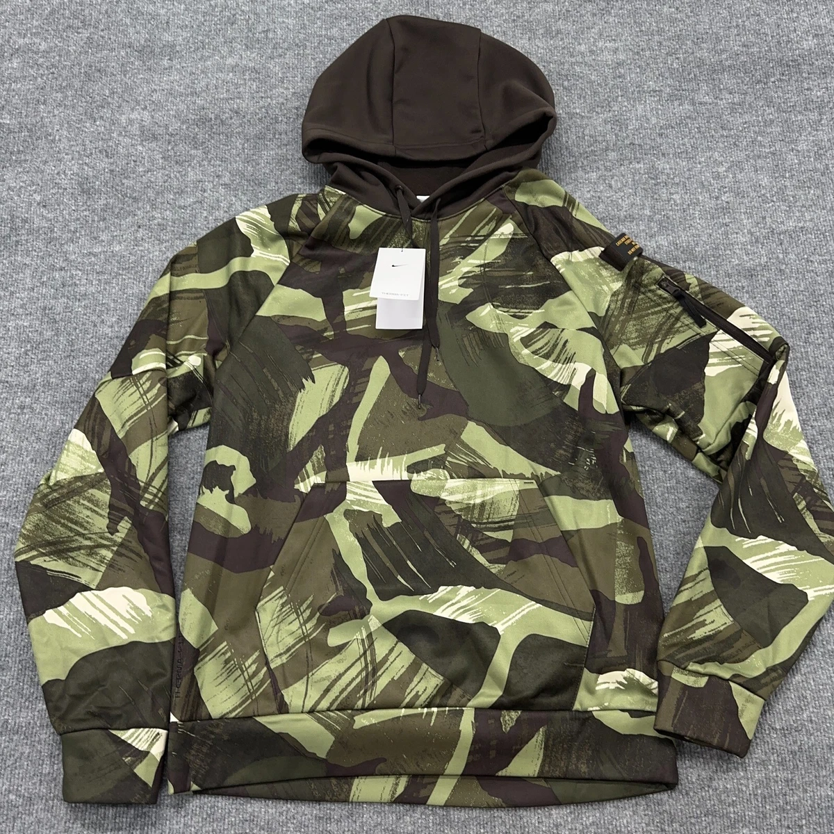 Nike hoodie shop mens camo