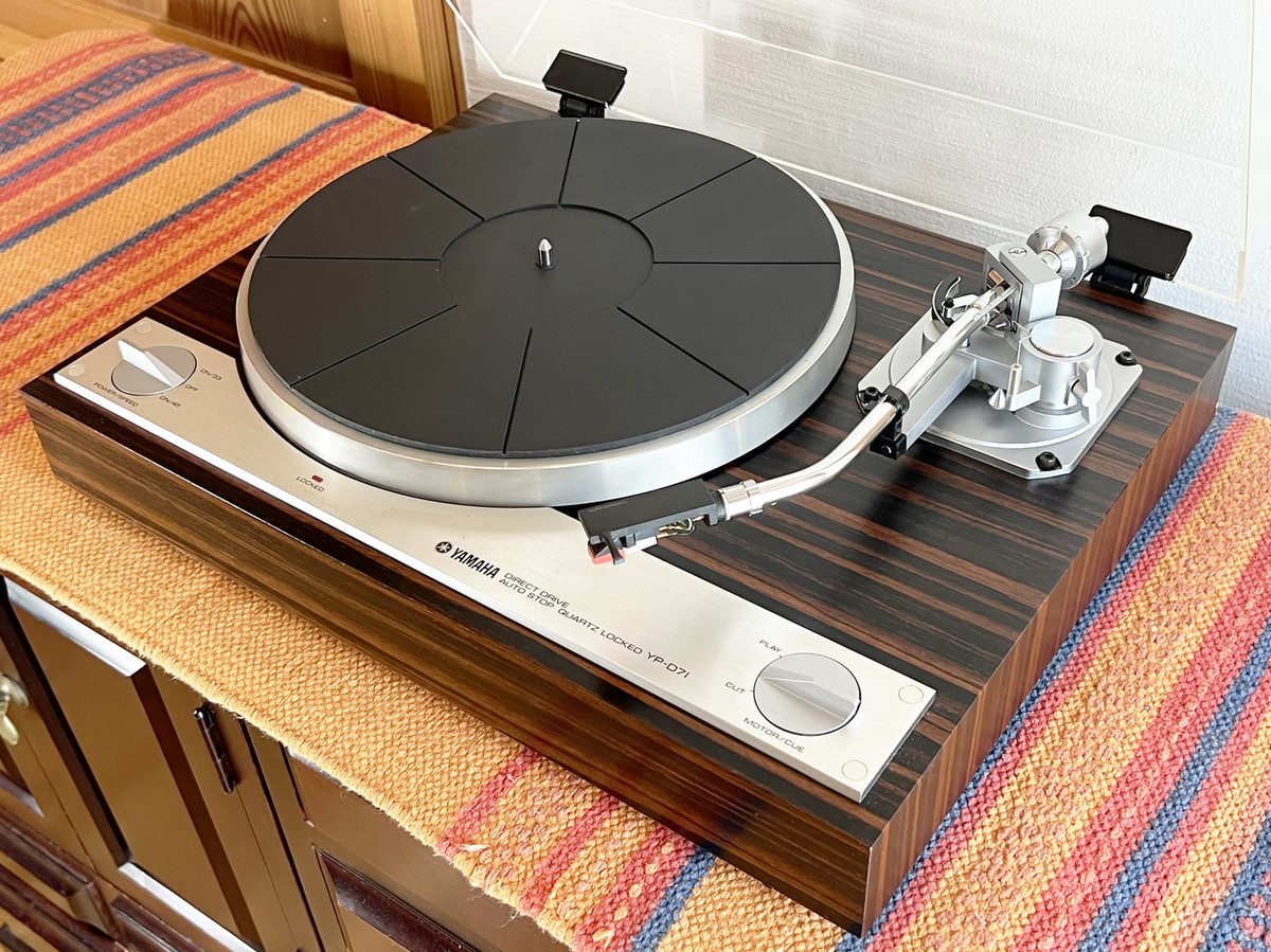 名機 Yamaha ヤマハ YP-D71  ダイレクトドライブターンテーブル YAMAHA YP-D71の仕様 ヤマハ