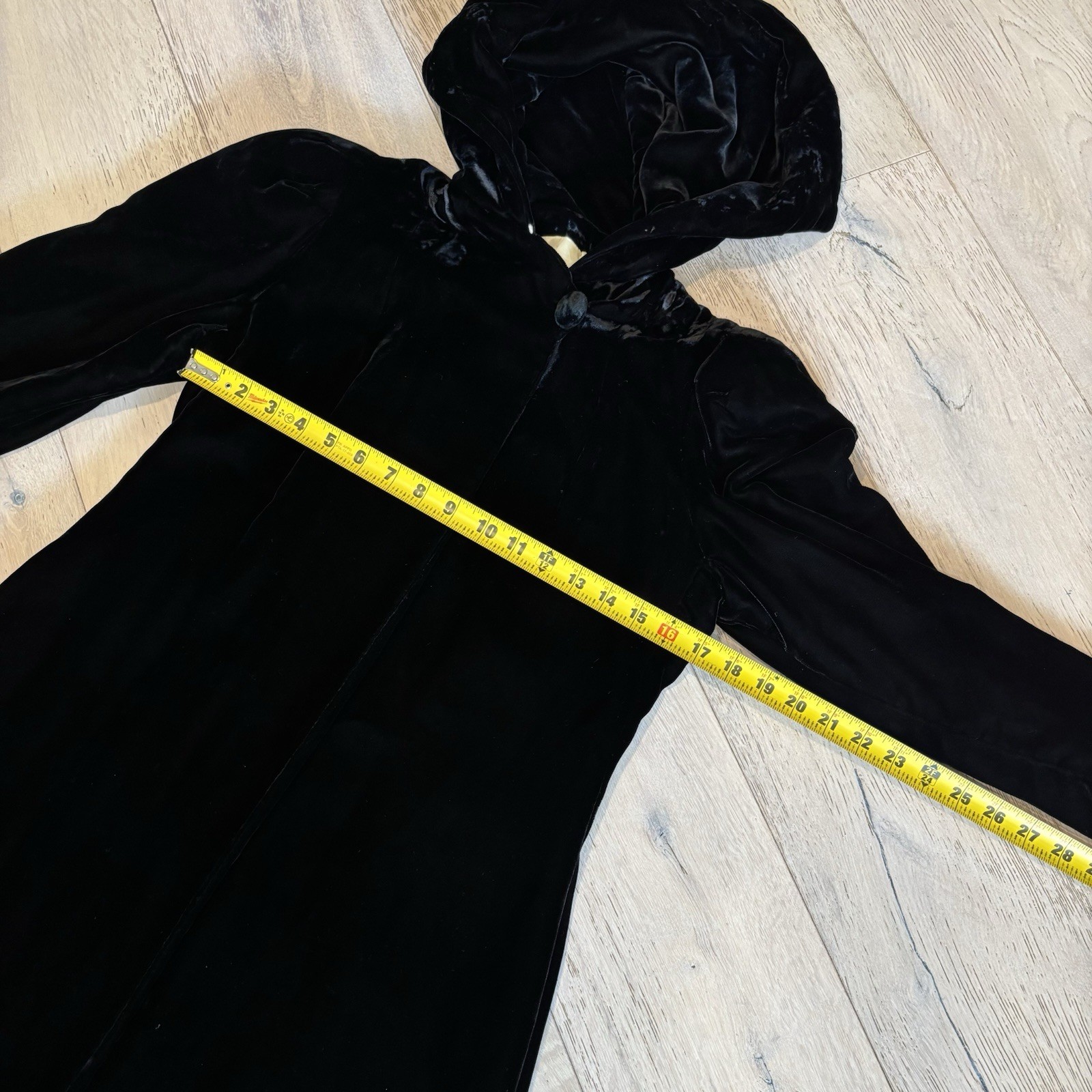 Arideo  Vintage Velvet 40’s black velvet opera coat Size Small image 10