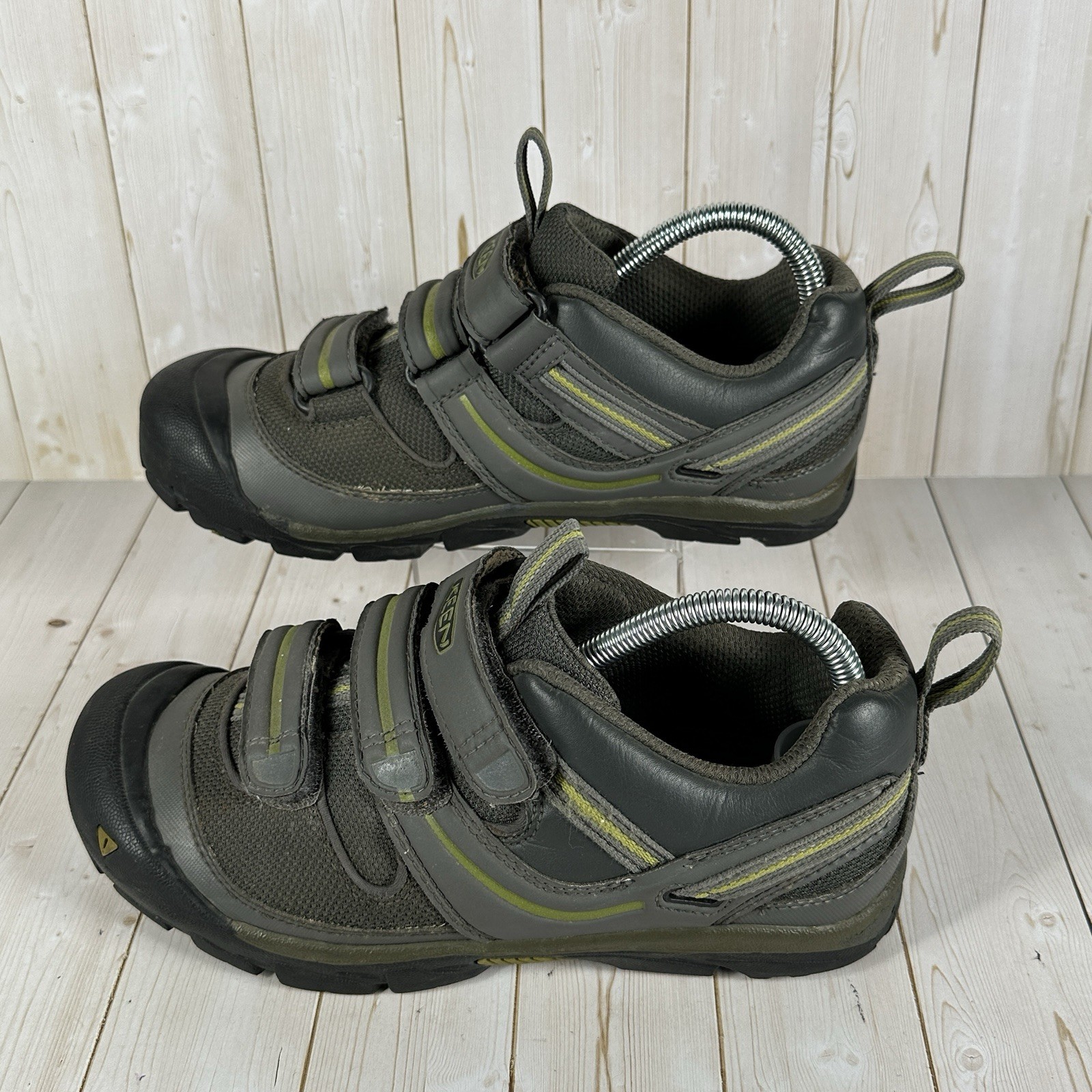 Scarpe da donna Keen Springwater taglia 9 5 sneaker ciclismo atletica bici