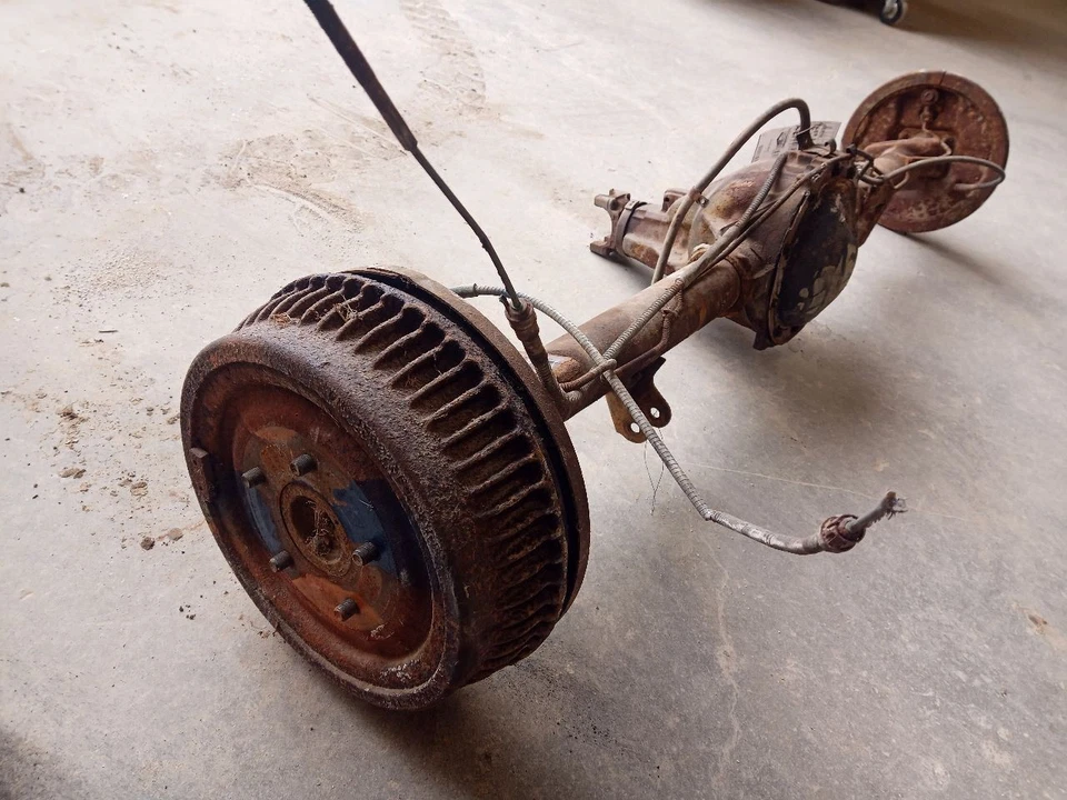 Rear Axle Assy 295,250mi 3.42 Gear Ratio from 1992 GMC 2500 Van 11719605 Foto 3 de 4