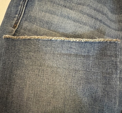 Judy Blue Medium Wash Straight Distressed Jeans Size 11/30 Raw Edge Hem 11” Rise - Picture 9 of 10