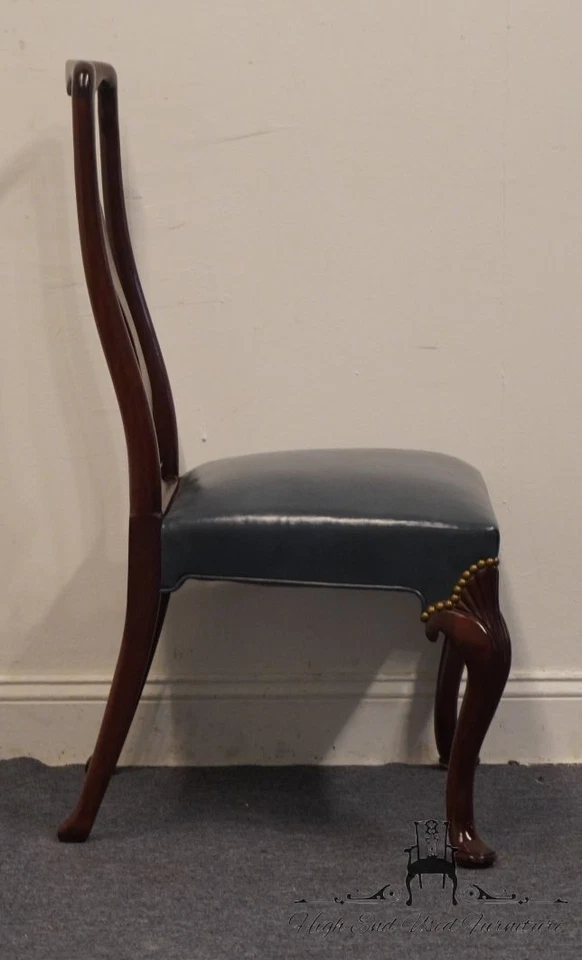 HICKORY CHAIR Co. Silla auxiliar de comedor estilo tradicional de caoba maciza con tachuelas... Foto 3 de 4