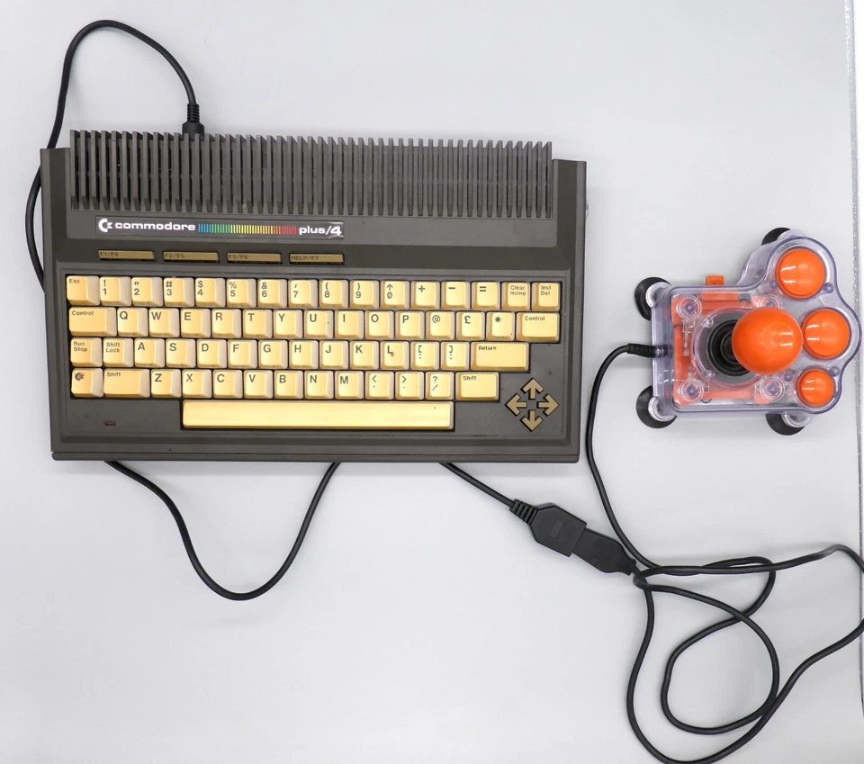 Commodore C16 / C116 / Plus 4 .  Joystick Adapter - Bild 4 von 4