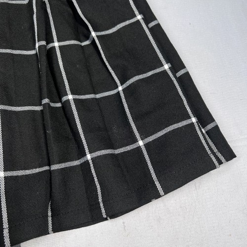 Hot Topic Mini Skirt Pleated w/ Belt Size Small Black & White Plaid - Picture 5 of 8