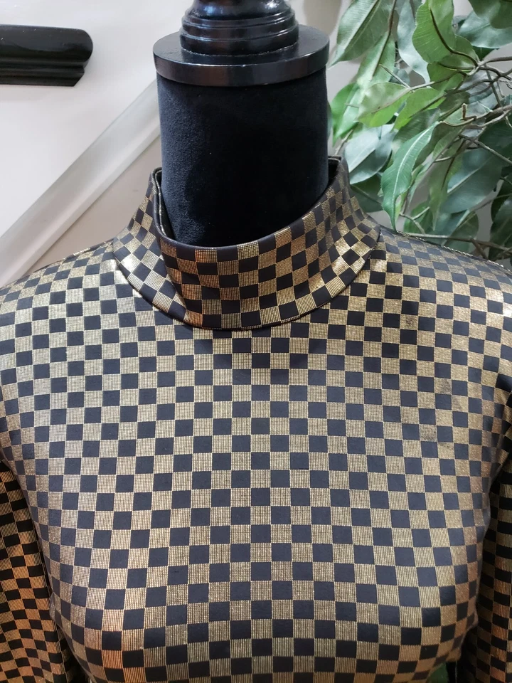 Blusa Top Akira Para Mujer Dorada Negra Cuadros Poliéster Cremallera Trasera Corta Manga Larga L Foto 4 de 4