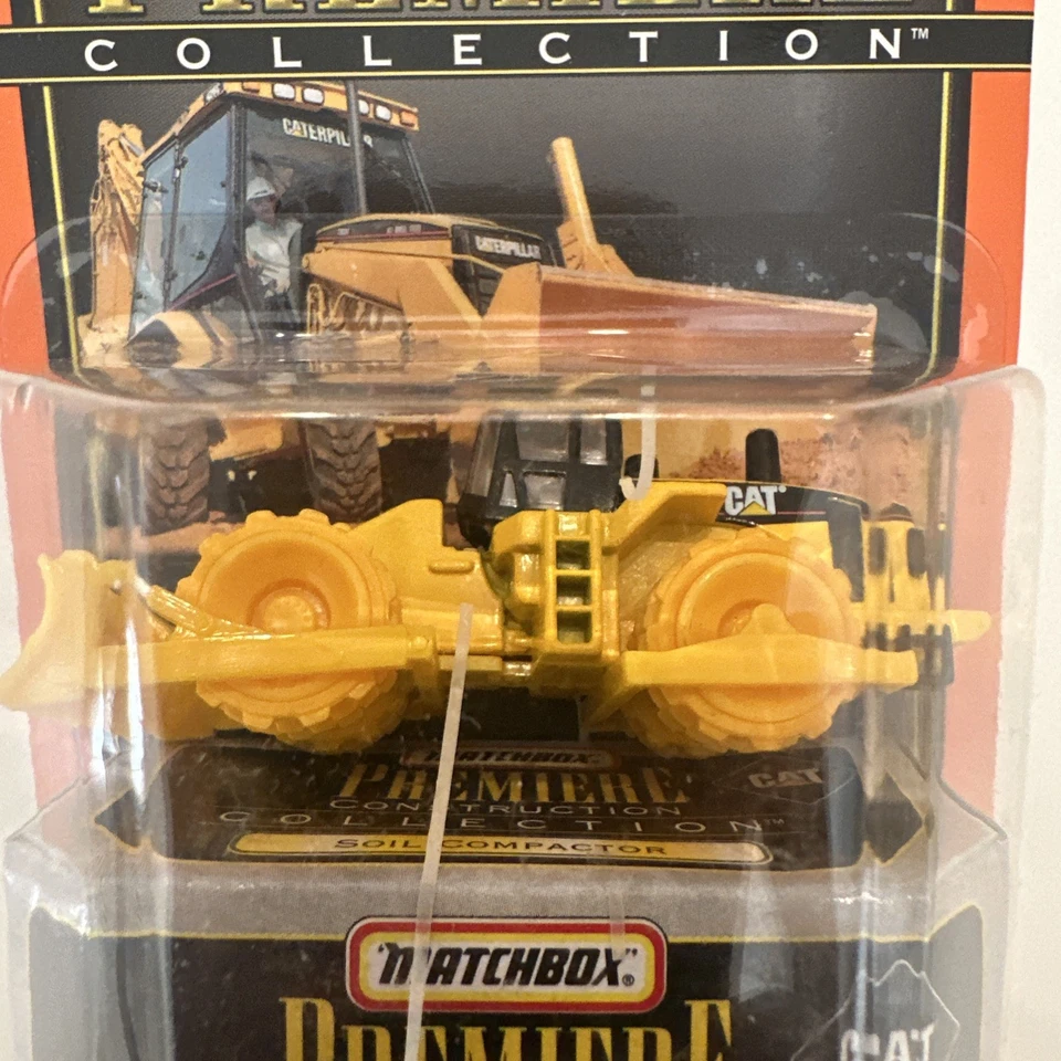 1999 Matchbox Premiere Construction Collection CAT Soil Compactor - Image 4 of 4