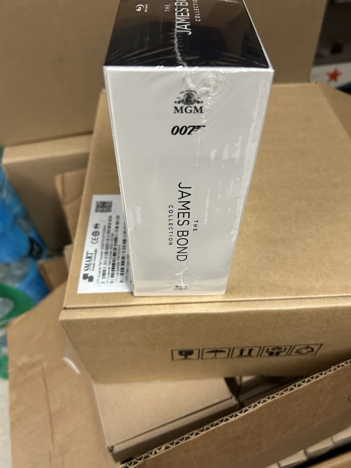 THE JAMES BOND COLLECTION BOX SET (Blu-ray) NEW UNOPENED 24 disk set - Image 2 of 4