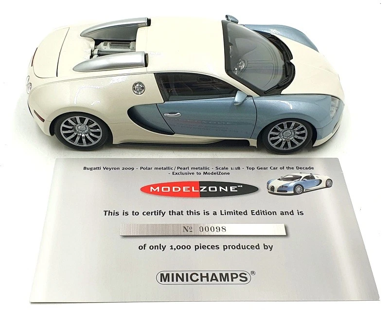 Minichamps 1/18 Scale 519 101100 - Bugatti Veyron Top Gear - White/Blue - Image 4 of 4