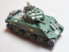 1990's MARK TOYS 1:32 BATTERY POWERED WWII US SHERMAN TANK - UNUSED & COMP