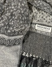 Pashmina Women  s scarf/shawl/wrap.Black/Gray Paisley.55 Pashmina,45 Silk.72x26