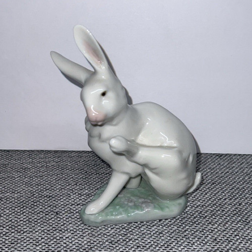 Lladro Porcelain Rabbit Figurine, Gloss White with Green Base