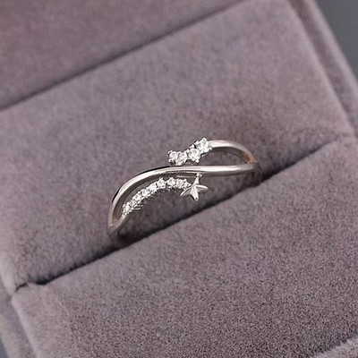 Women 925 Sterling Silver Star Bright moissanit Thin Ring