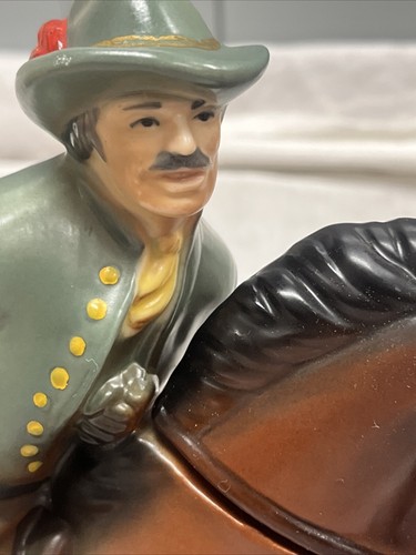 Vintage 1969 REBEL YELL Soldier Horse Decanter Stitzel Weller Distillery Empty - Picture 3 of 8