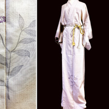   Excellent  antique kimono,japanese kimono , kimono robe, levender color,