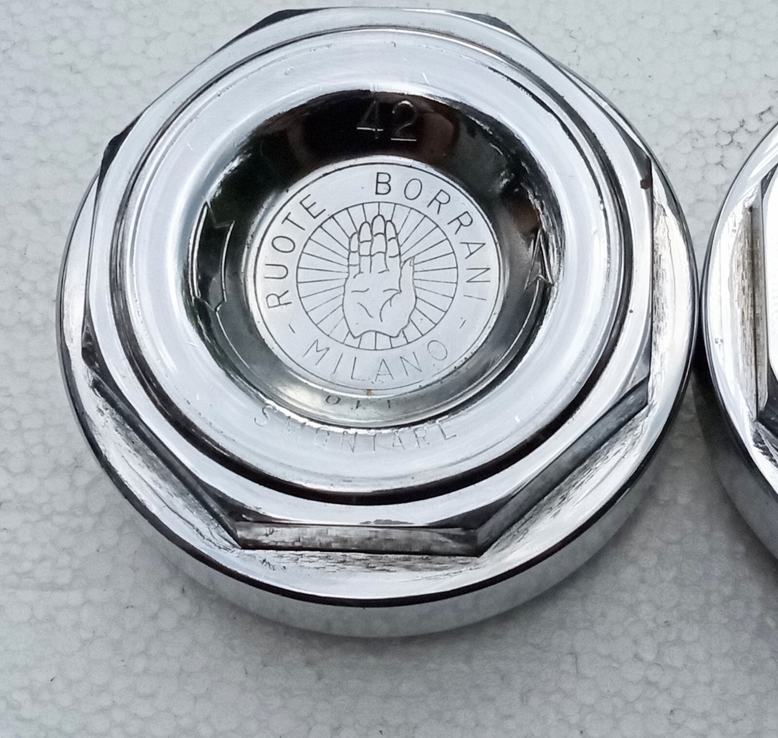 Ferrari Borrani Center Lock Wheel Knock Off Nuts_Milano_42 Rudge