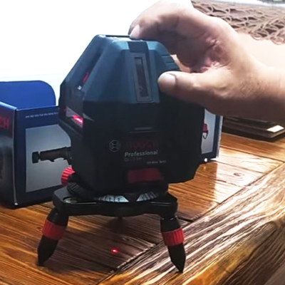 New Bosch GLL5-40E Professional 5 Line Electronic Multi-Line Laser