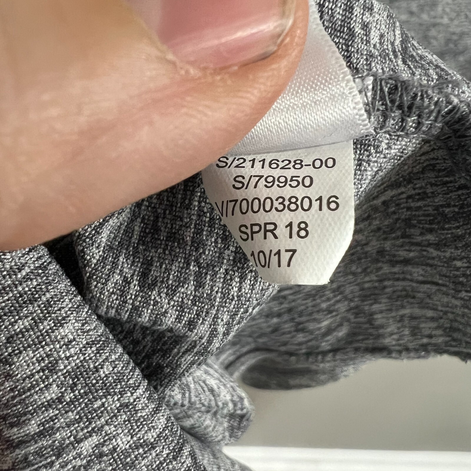 Athleta Heather Gray Split Back Sleeveless Tank T… - image 7