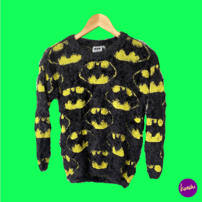 DC COMICS Women's Knit Sweater Jumper, Fuzzy Batman, Black/Yellow, UK 6 | EU 34