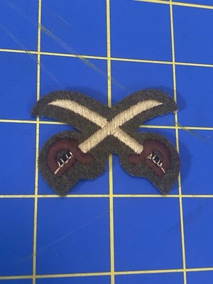 BRITISH ARMY SKILLS & TRADE BADGE - PHYSICAL TRAINING INSTRUCTOR