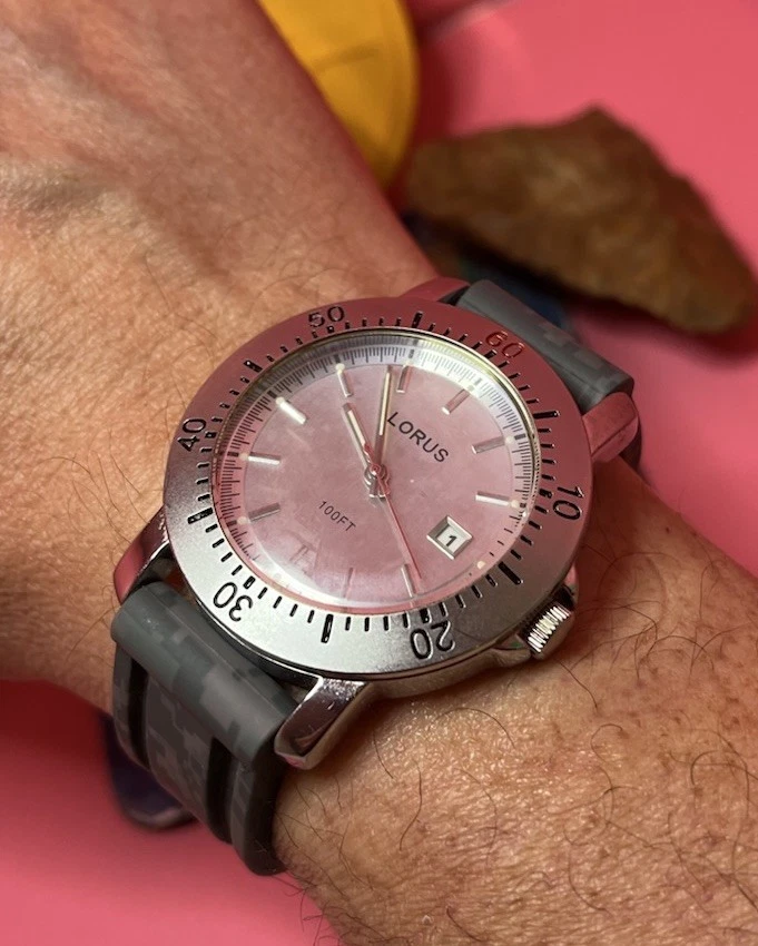 Reloj deportivo Lorus by Seiko para hombre. Batería nueva LR2170 Foto 2 de 4