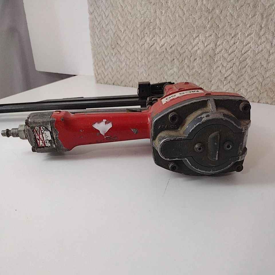 Pistola de clavos neumática Hilti MCS 50 herramienta clavadora de aire construcción no probada resistente Foto 3 de 4