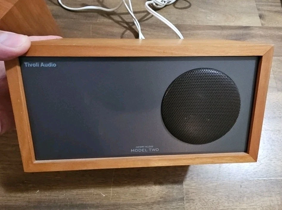 2pc Tivoli Audio Model Two Henry Kloss Stereo Radio Speaker AM FM Aux Works Read - Image 3 of 4