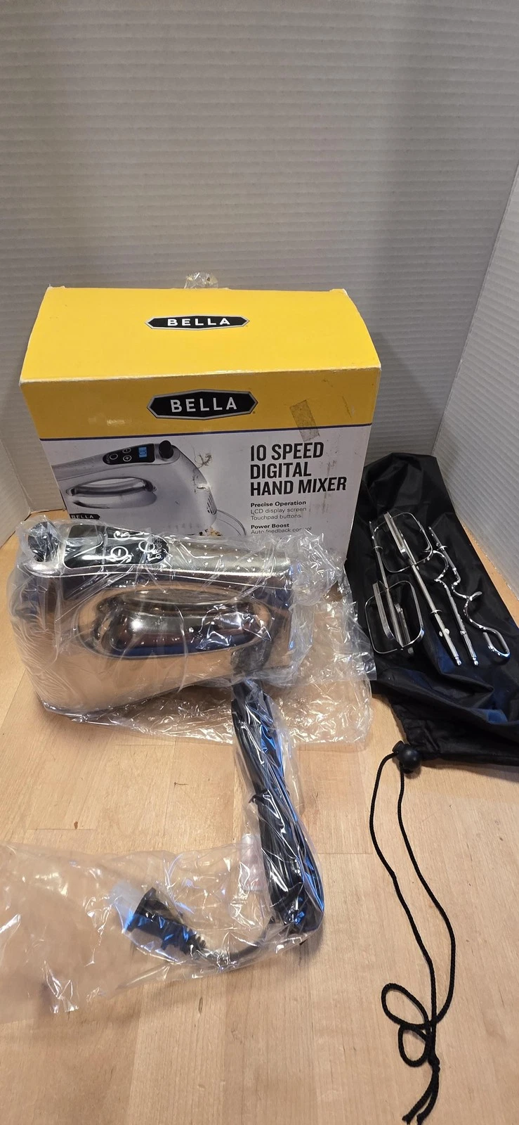 Bella 10 Speed Digital Hand Mixer 250W Silver LCD Display Beaters Hooks Bag
Opens in a new window or