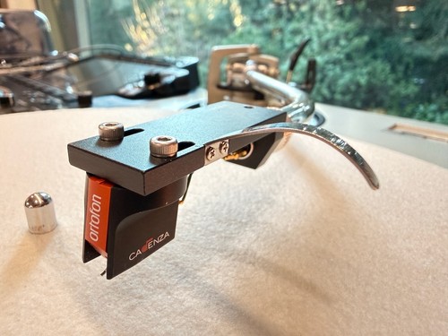 Ortofon Cadenza Red MC Cartridge In Excellent Condition with Headshell