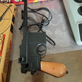 Cassette Vision console, BIGSPORTS12 dedicated gun, and cassette set.