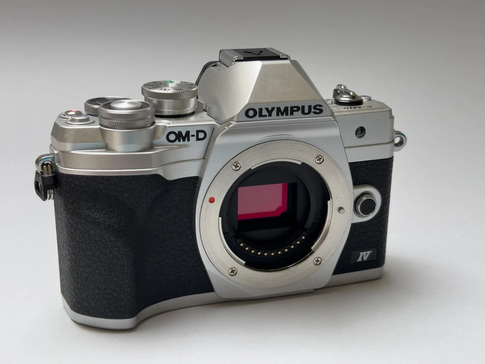 Olympus OM-D E-M10 Mark IV, Foto 3 von 4