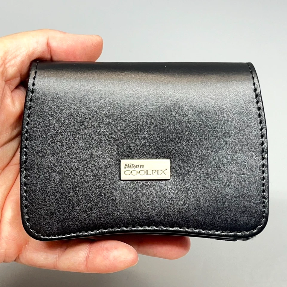 Nikon Coolpix 13058 Leather Digital Camera Case to fit Coolpix S3100 S4100 S6100 - Image 3 of 4