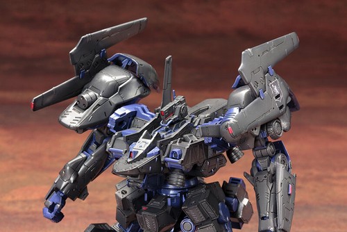Armored Core: Verdict Day CO3 Malicious R.I.P.3/M(Piloted by Blue Magnolia) 1/72 - Picture 4 of 6