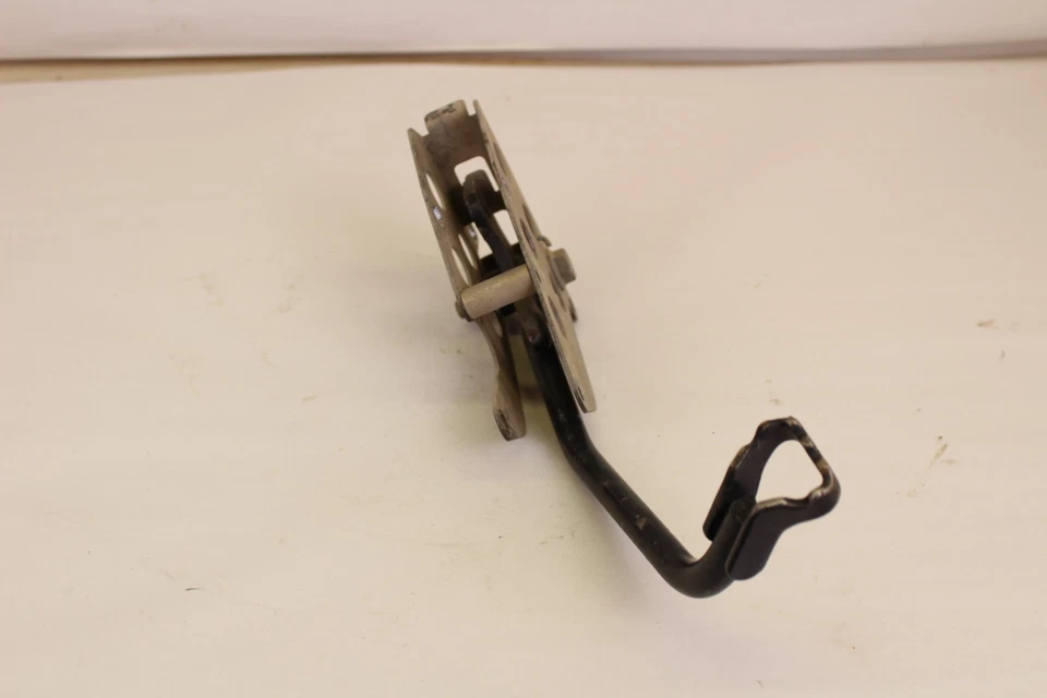 Polaris Sportsman 550 XP 2009 09 pedal de freno trasero Foto 3 de 4