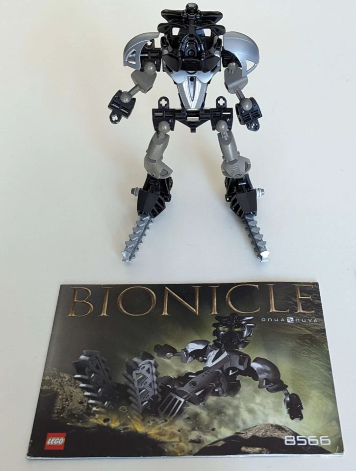 LEGO Bionicle Toa Onua Nuva 8566+Book, All Parts Very Good Condition - Image 2 of 2