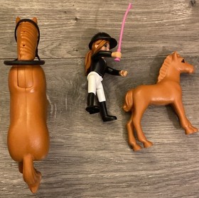 Lego Belville Horse Stable 7585 Girl Rider W Bl Hat & Pink Whip Horse & Colt EUC