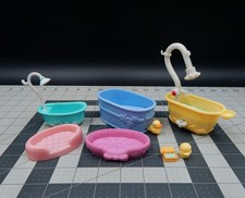 Littlest Pet Shop Accessories Lot Baths Beds Hasbro 2004 2007 Lot Of 7 Pieces