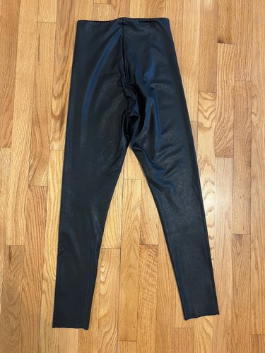 $118 Commando Control Faux Leather Legging Pants Black Women’s Medium USA Made - Bild 3 von 4