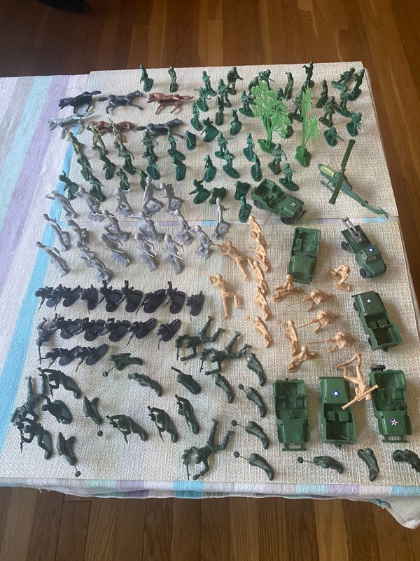 Large Lot of Vintage Army Men & Vehicles - Various Armies, Various Countries