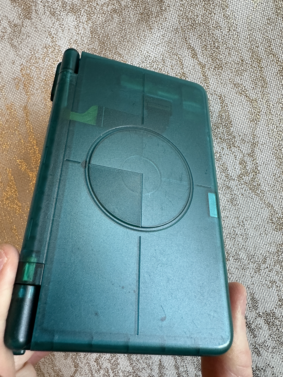 Retroid Pocket Flip 2 SD865 - Retro Gaming Android Handheld - Ice