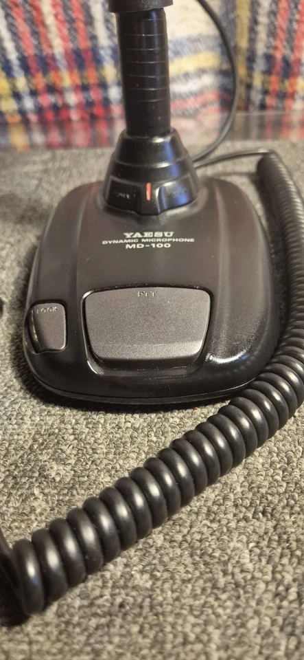 Yaesu MD-100 A8X dynamisches Standmikrofon Amateurfunk/CB-Funk mit Up/Down - Bild 2 von 4