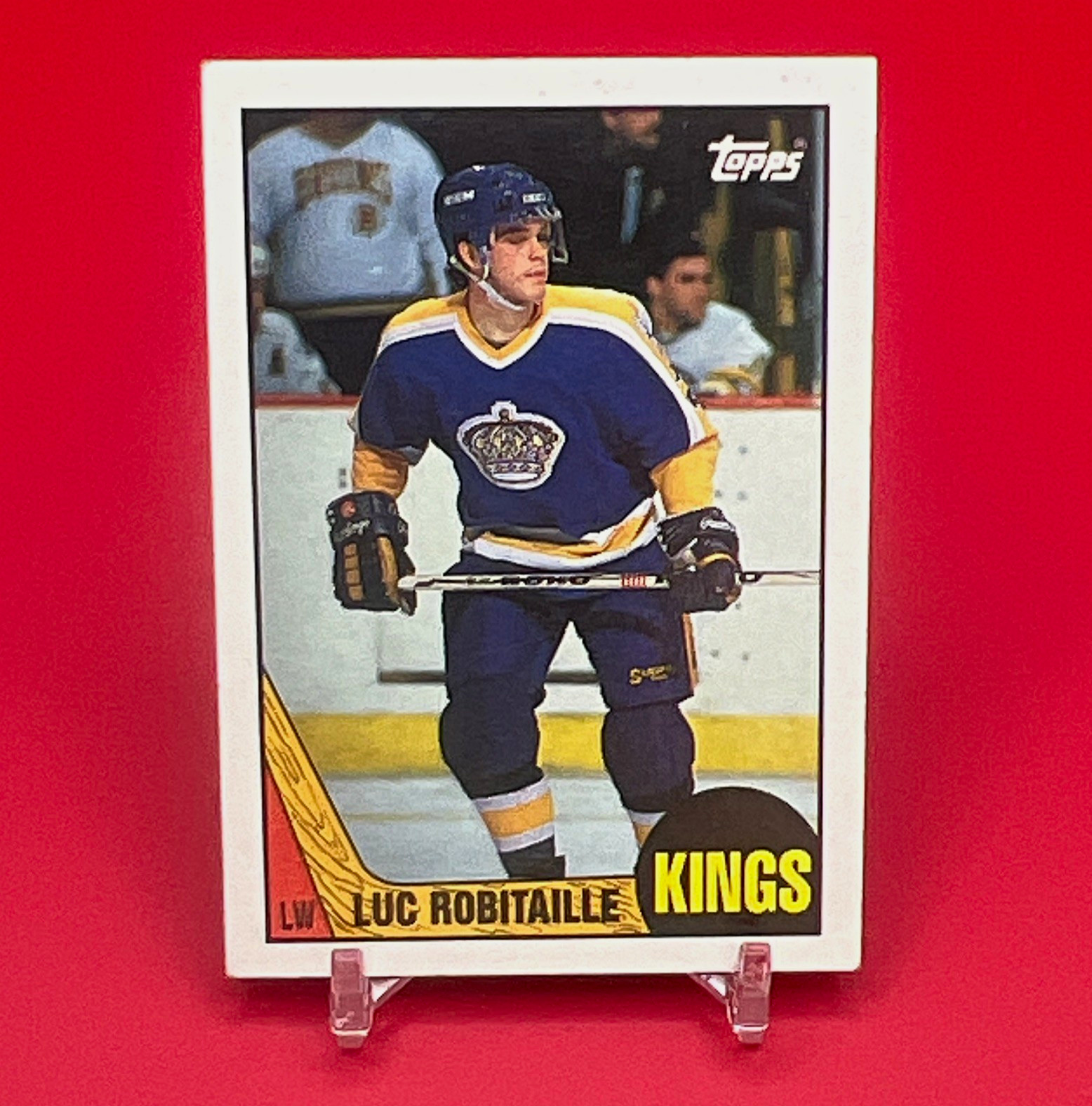 Topps 1987-88 Luc Robitaille Los Angeles Kings #42 Rookie Card