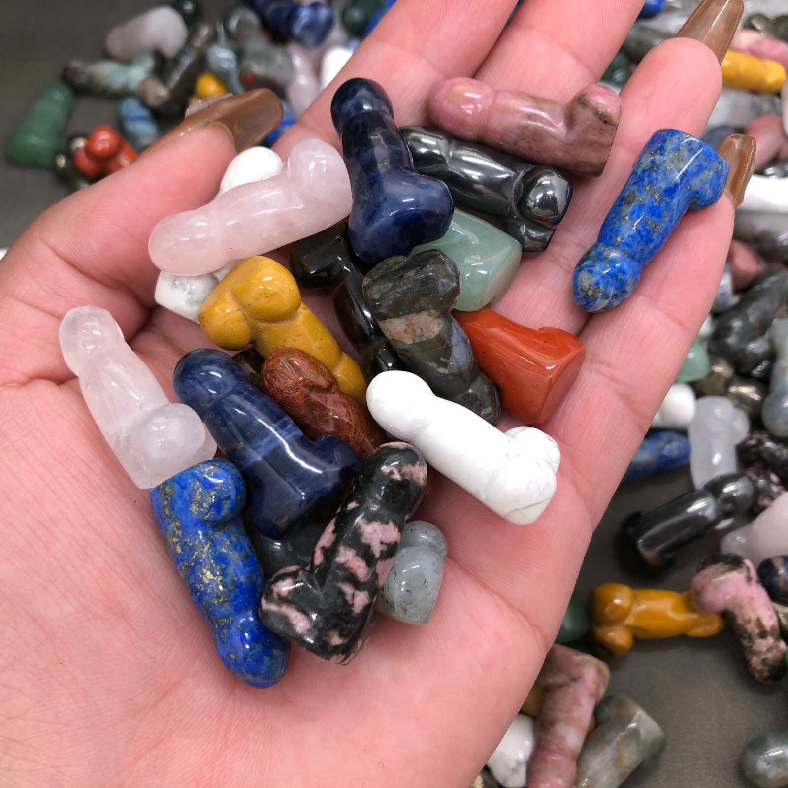 Natural Mix mini Mushroom Quartz Crystal Carved Skull Healing Random
