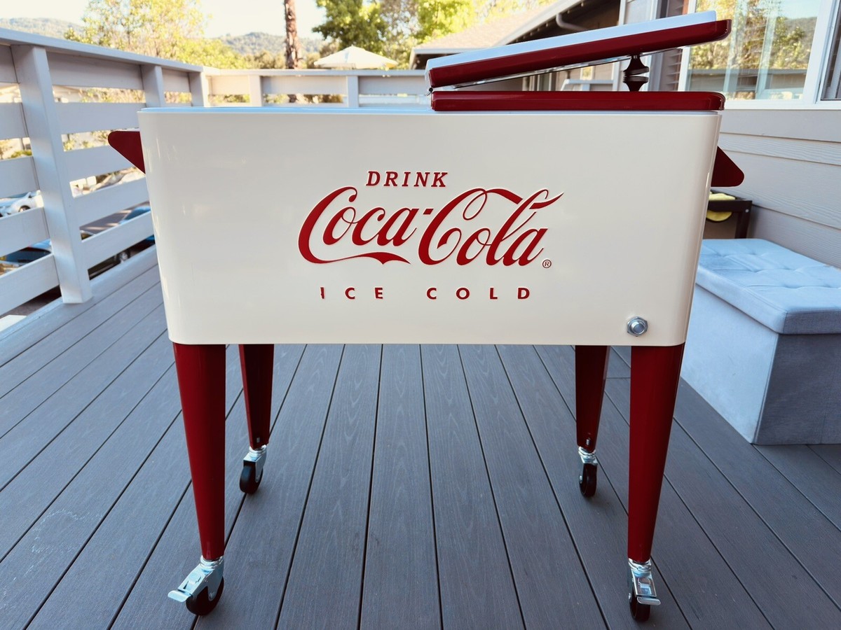 VINTAGE RARE Coca-Cola Cream/ White Red Retro Rolling Cooler 80 QT 