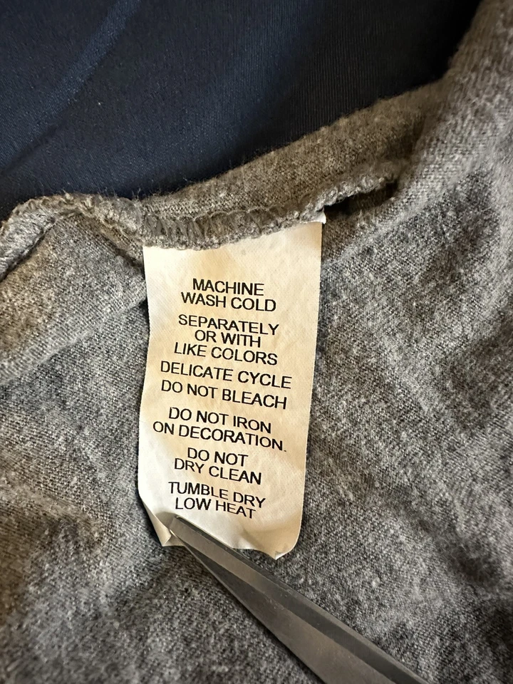 Carolina Panthers T Shirt Women 3XL Gray V Neck Short Sleeve Super Bowl 50 - Image 3 of 4