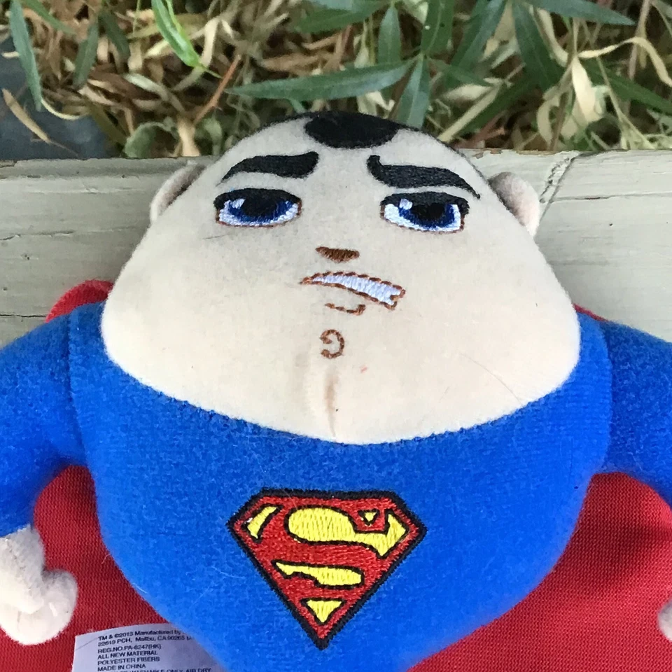 Peluche DC Universe Basic 5 pulgadas coleccionista - Superman 2012 perfecto para adorno Foto 2 de 4