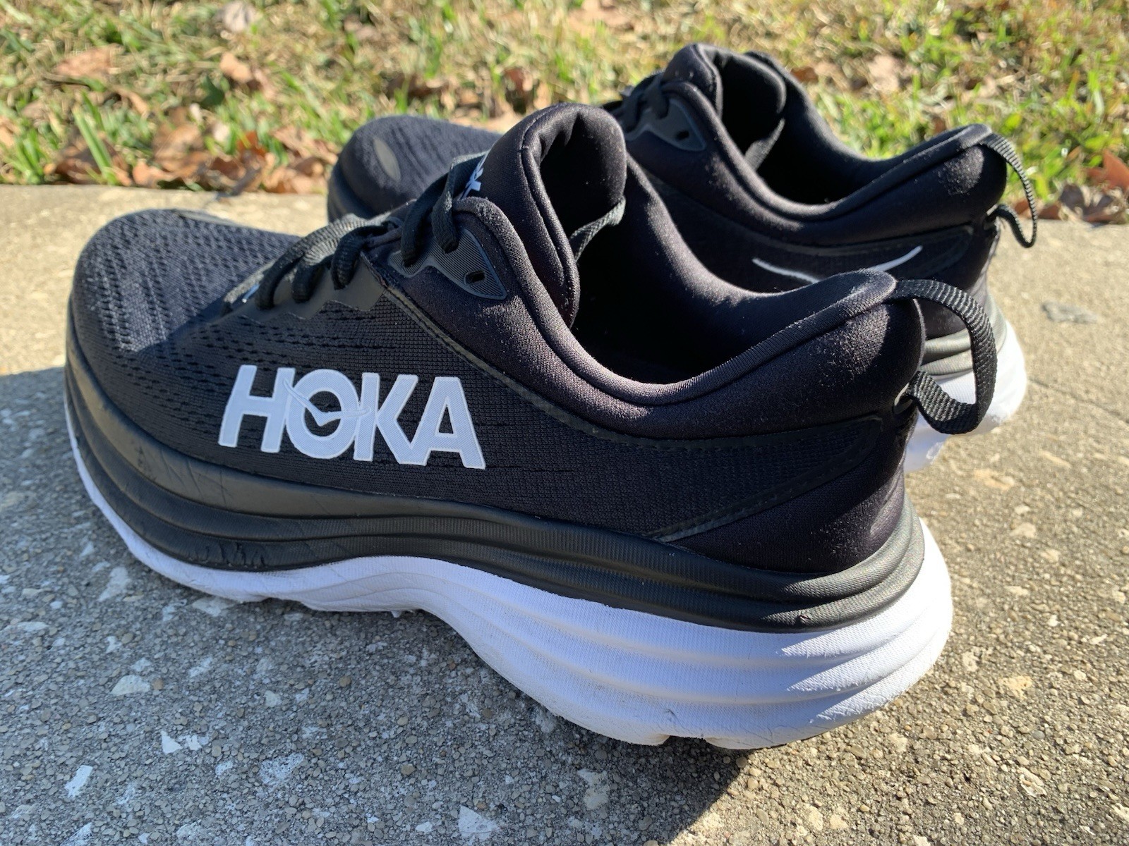 Size 8.5 B Hoka One One Bondi 8 Shoes Women's Black White Road Running Sneakers thumbnail 7